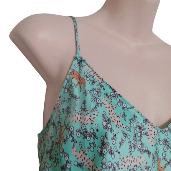 ✨Bogo FREE✨ NWT Victoria's Secret Cami Camisole Top Sz M - Picture 2 of 6